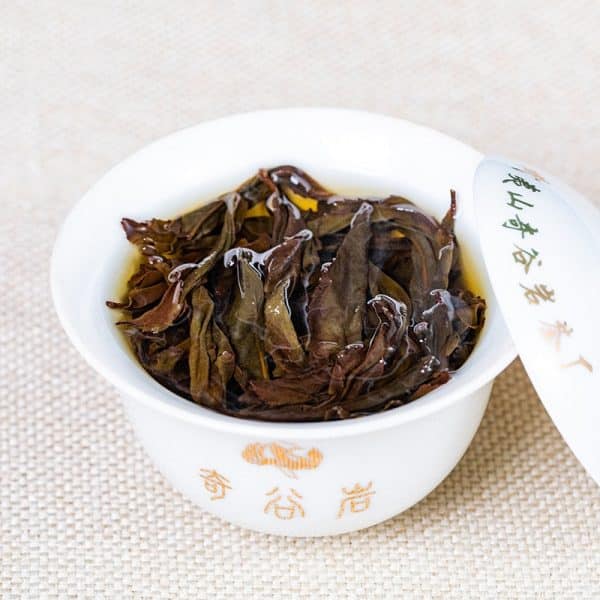Premium Qi Dan Tea Oolong Tea from Mount Wuyi