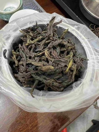 The Phoenix Narcissus Oolong Tea arrived super fast
