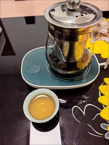 I just got my hands on this Phoenix Narcissus Oolong Tea