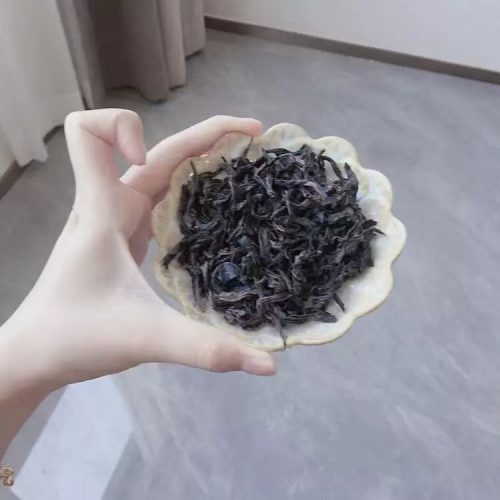 I recently tried this oolong tea