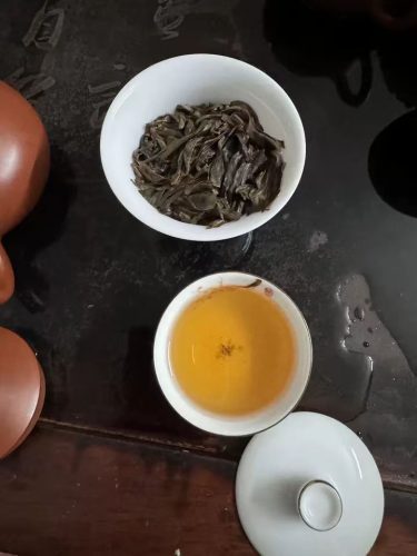 I’m really into teas and this Phoenix Narcissus Oolong Tea is something special